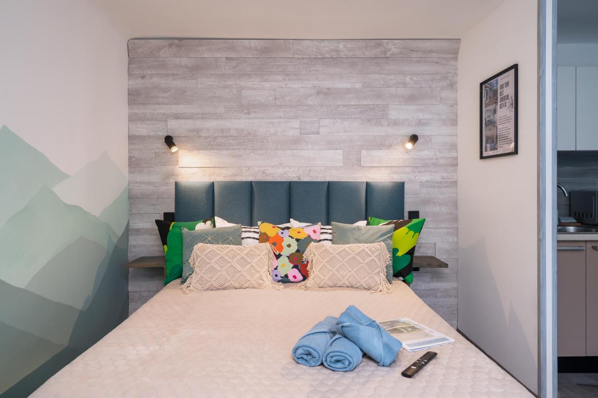 Green Garden & Private Parking Apartments With Playground Riga Ngoại thất bức ảnh
