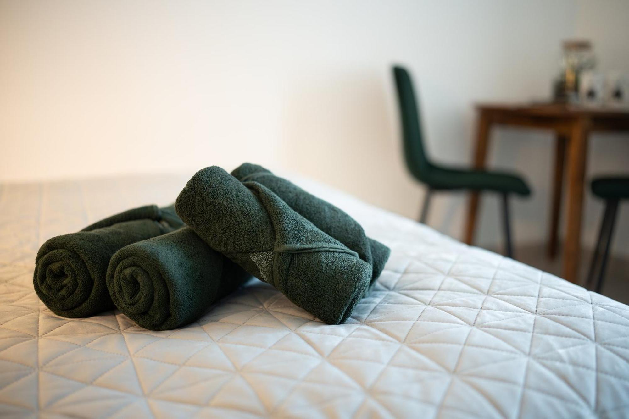 Green Garden & Private Parking Apartments With Playground Riga Ngoại thất bức ảnh