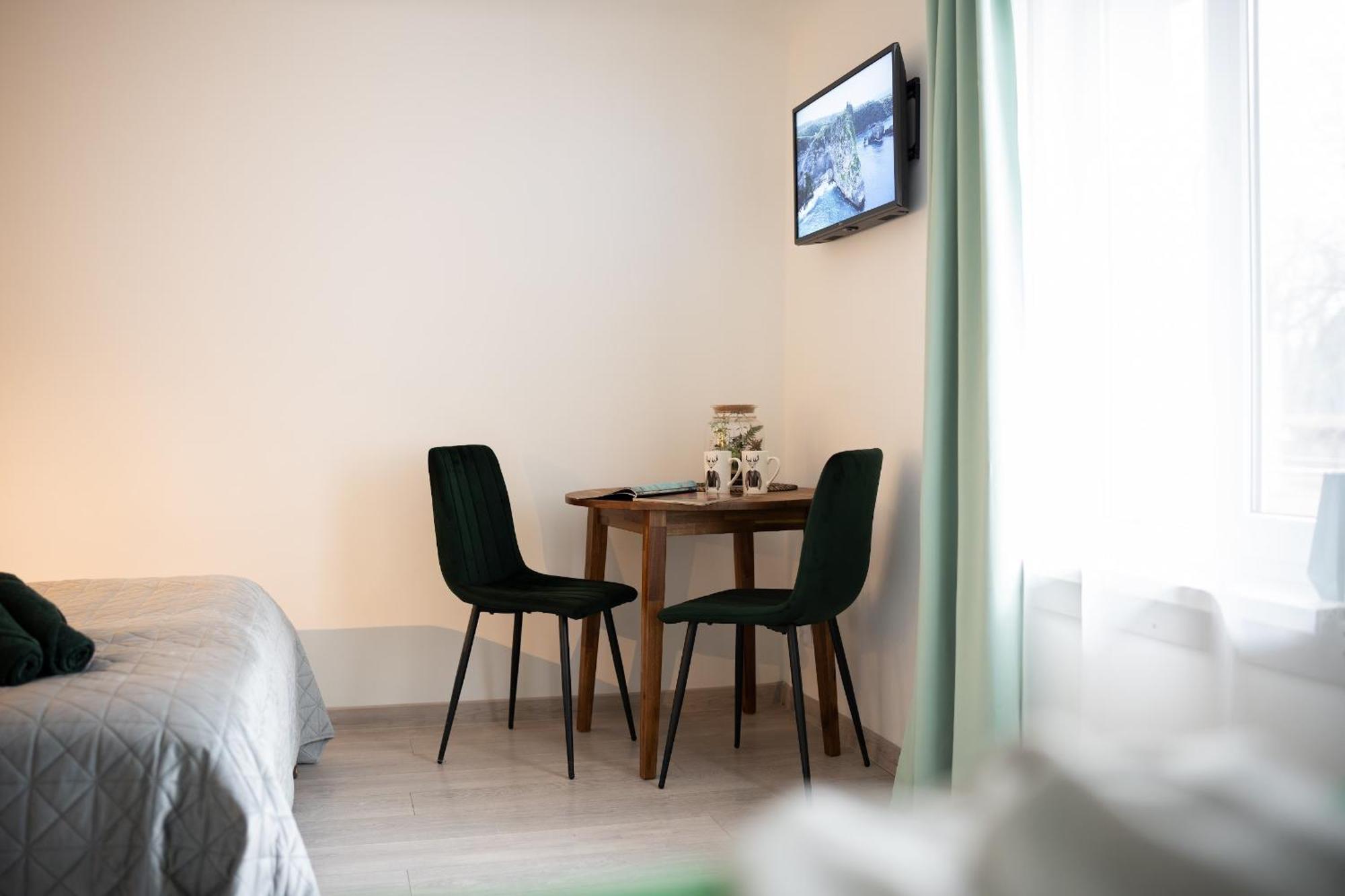 Green Garden & Private Parking Apartments With Playground Riga Ngoại thất bức ảnh