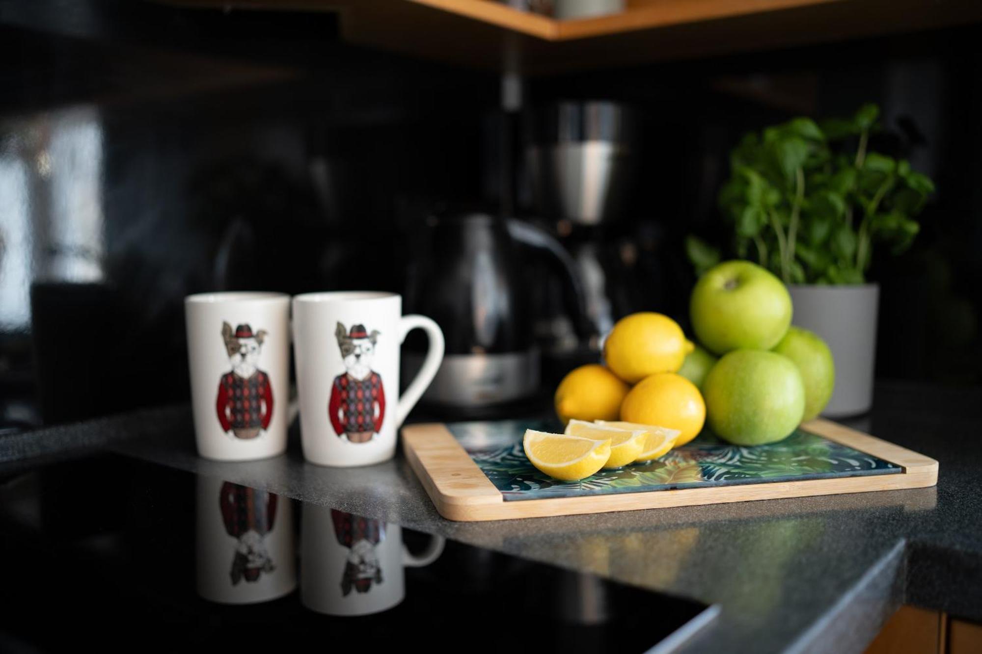 Green Garden & Private Parking Apartments With Playground Riga Ngoại thất bức ảnh
